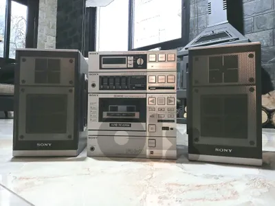 Rare sony FH-7 ( Number 1 )
Sony's first HiFi stereo system. Famous for its high sound and solid build quality from the 1980s  ستريو قديم من اوائل صناعة صوني