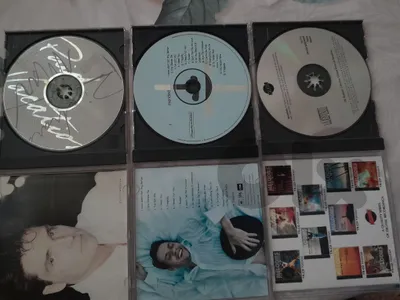 3 original cds b 6$.