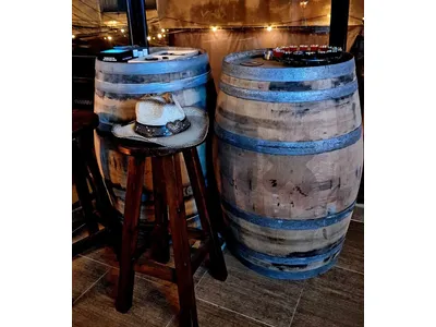 10 Bar stools