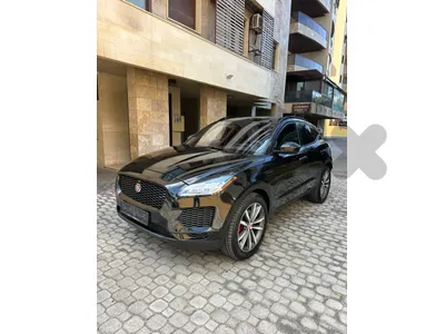 Jaguar E-Pace P 250 SE 2018 black on black (clean carfax-48000 miles)