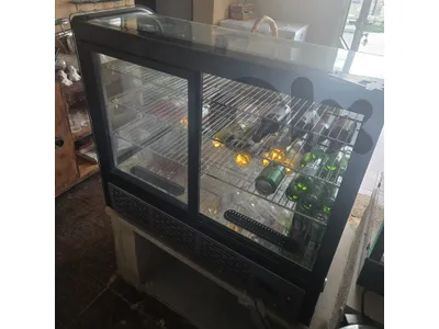 Coffee Shop - Display Frdige (used 2 months)