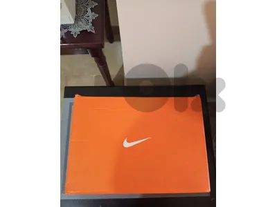 أسبدرين رجالي للبيع ماركة Nike شبه جديد قياس 46 السعر 25$