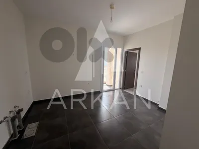 Apartment for sale in Halat - شقة للبيع في حالات