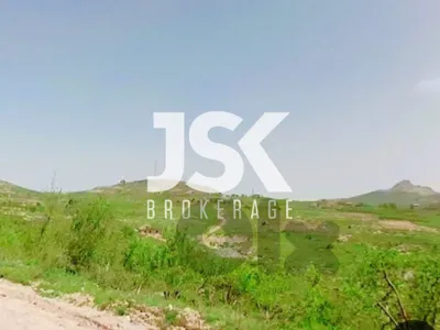 L21378 - 1,249 SQM Land With Flat Road Access For Sale in Laqlouq