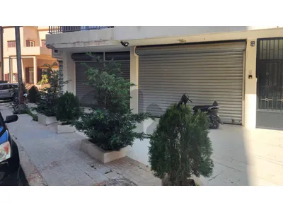2 Frontages- Shop for rent in a strategic area in Achrafieh