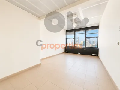 Office for rent in Hamra - مكتب للإيجار في الحمرا CPBMKH07