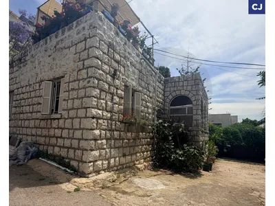 Prime main road location, Stand-Alone House ,Naccache- METN / النقاش REF#CJ136512