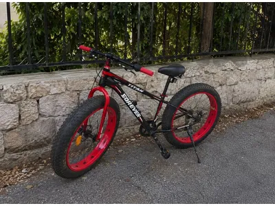 🚲 Titan JMATER Fat Bike – Like New