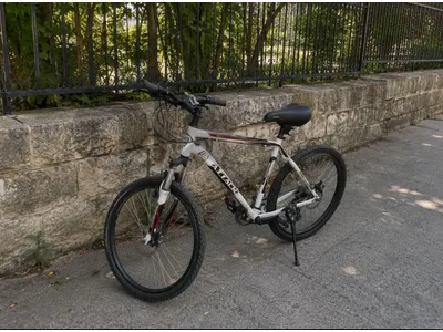 🚲 Trek 3700 Series Mountain Bike – Lightweight Aluminum