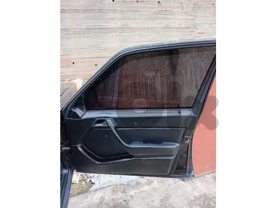 مرسيدس بنز أيه كلاس 1989 e300
