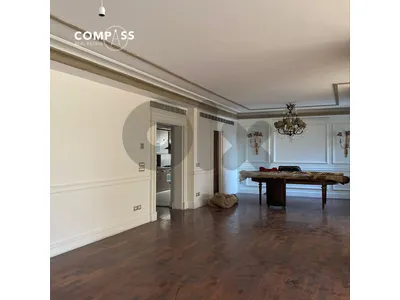 APARTMENT FOR SALE IN STREET AIRPORT