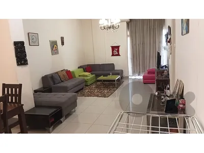 Apartment For Sale in Rawcheشقة للبيع في الروشة