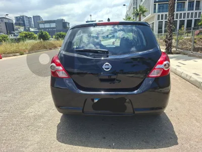 Nissan Tiida 2010 japan