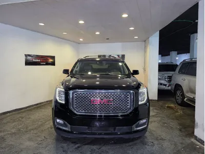 2016 GMC Yukon Denali Black/Black Clean Carfax Like New!