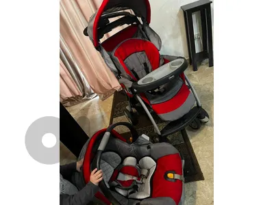 carseat and stroller - poussette chicco like new