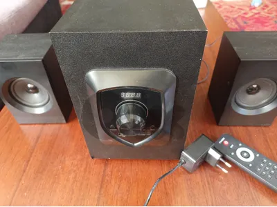 Roseland Stereo Speakers