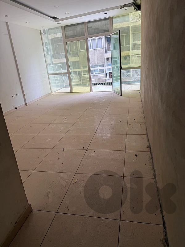 office for rent in ashrafieh مكتب للاجار في الاشرفية
