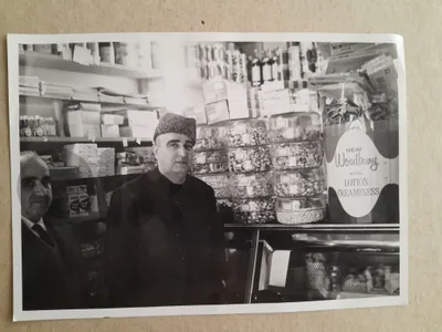 vintage rare picture with dedication from jean fattal  صورة نادرة لجان فتال مع اهداء
