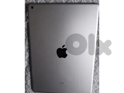 Apple iPad 6th Generation 32GB Wi-Fi 9.7” Excellent Condition