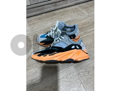 Adidas Yeezy 700 v1 size 43
