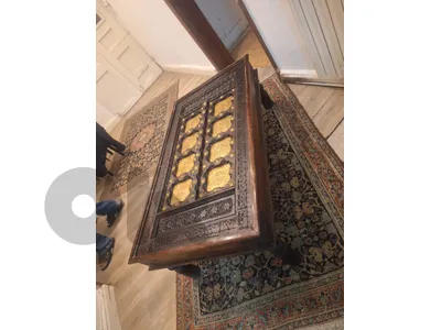 طاولة صالون وسط خشب تاك انتيك وجه باب اثري قديم مميزة