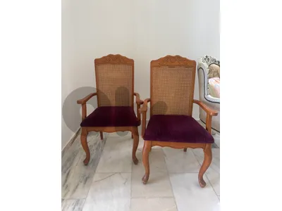 chairs كراسي