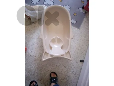 بانيو بيبي بلاستيك شبه جديد