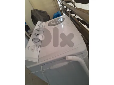 غسالة للبيع السعر ٨٠$ سعرا الحقيقي ١٧٥$ باس طالبين ١٠٠$