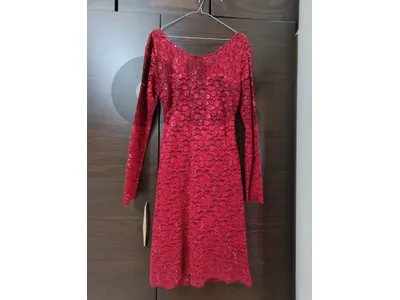 فساتين مستعملة مرة واحدة