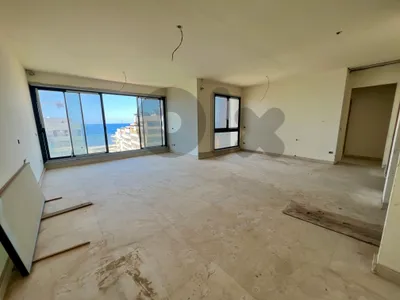 luxurious 160sqmapartment for sale in Manara