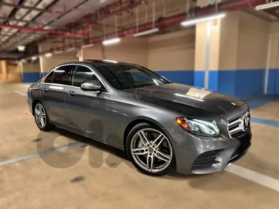 Mercedes Benz E 300 2018 clean carfax