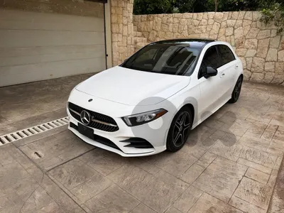 Mercedes-Benz A-Class 2019 A250 4 matic AMG Night package clean carfax 2019 Full options!