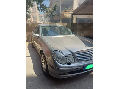 Mercedes-Benz E-Class 2005 E320