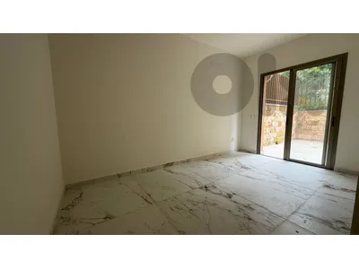 Apartment in awkar 177m²+70m² terrace