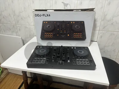 Pioneer DJ DDJ-FLX4 – Beginner & Pro DJ Controller