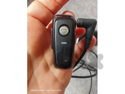 Bluetooth earphones