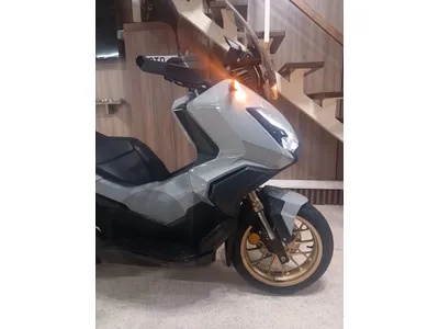 Honda ADV 350cc like new 240klm on odo