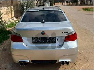 BMW M5 2005 bmw 530