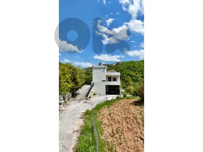House With Land For Rent In Mechmech-Annaya بيت مستقل مع أرض للإيجار