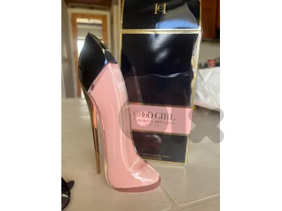Carolina herrera perfum