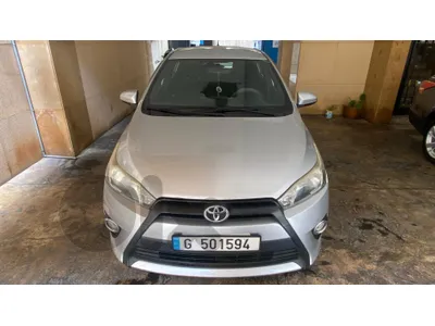 Toyota Yaris 2015 hatchback