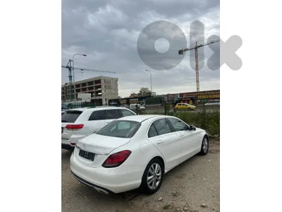 Mercedes-Benz C-Class 2019 c180