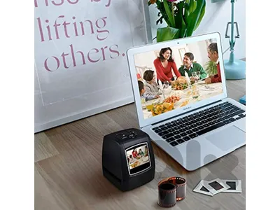 Digitnow M121 –35mm-Film-Scanning-Service–Film-To-Digital-Converter
