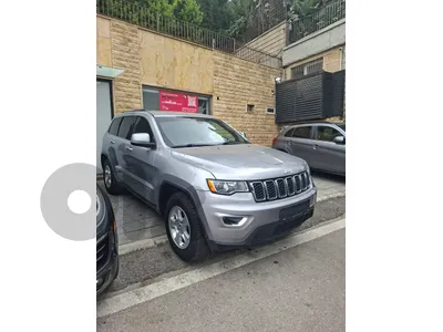 Jeep Grand cherokee 4xe 2017 grand cherokee laredo E mod 2017 clean carfax