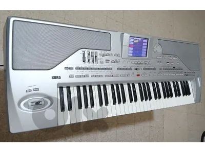 korg pa 800 like new