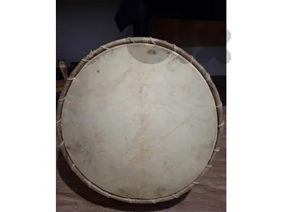 Traditional Davul Drum
طبل داوول تراثي (Tabl Davul Turathi)