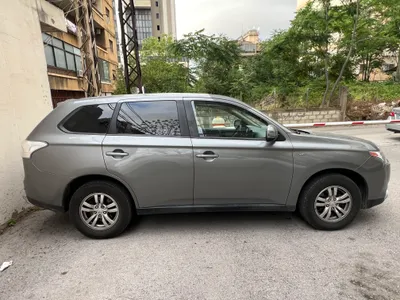 mitsubishi outlander for rent
