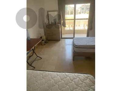 2 beds in a male dorm rent للرجال سرير عدد ٢  للإيجار