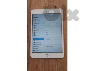 Apple iPad mini 4