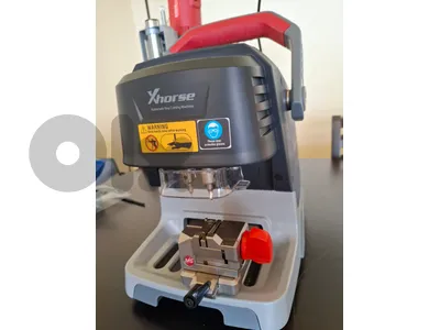 Xhorse Dolphin XP005 key cutting machine + VVDI tool Max Pro + Autel MaxiM Pro II + accessories